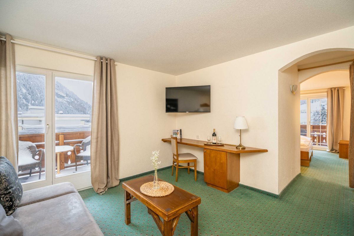 Grichting Hotel Leukerbad - Suite mit Balkon